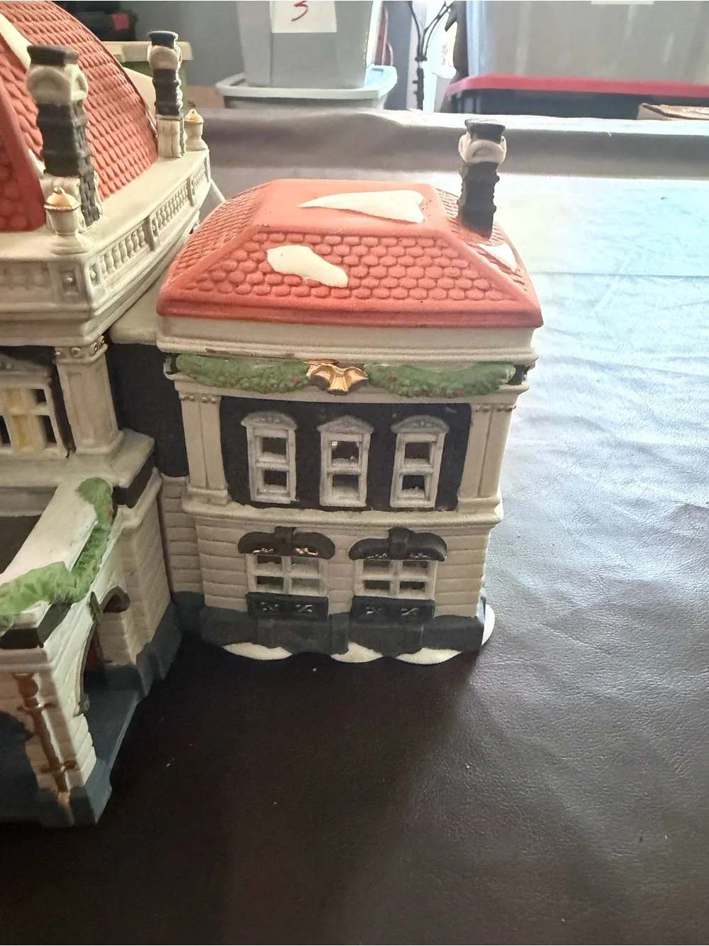 Victoria Station Holiday Village Building - Red Roof Train Station lighte
